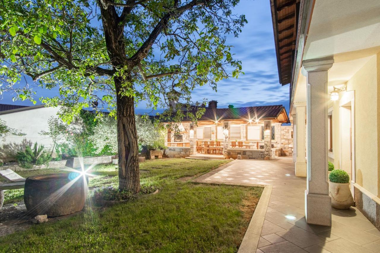 Villa Hermes Art Dutovlje Exterior foto